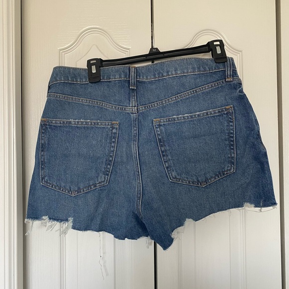 Gap Jean Short (High Rise) - Size 10 - Picture 4 of 4